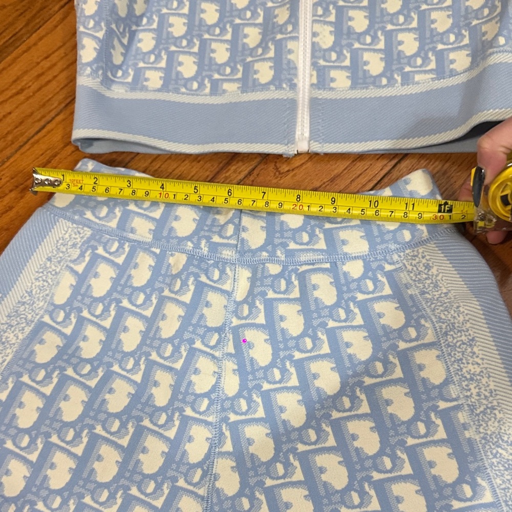 Dior Light Blue and Cream Patterned Set - Picture 4 of 6